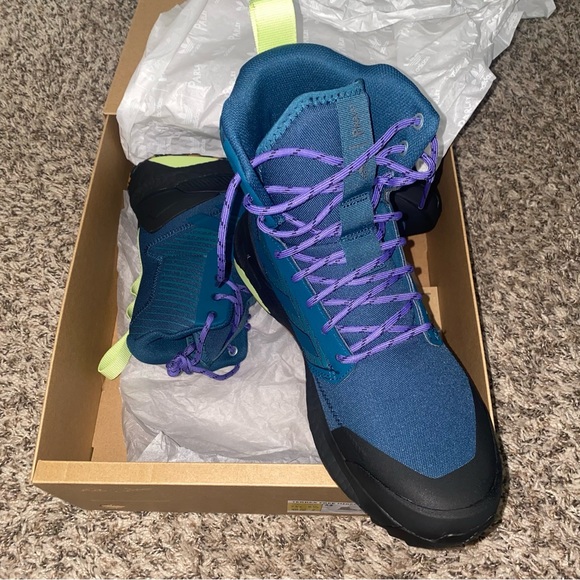 Adidas free hiker xploric parley sz 7.5 - Picture 3 of 5